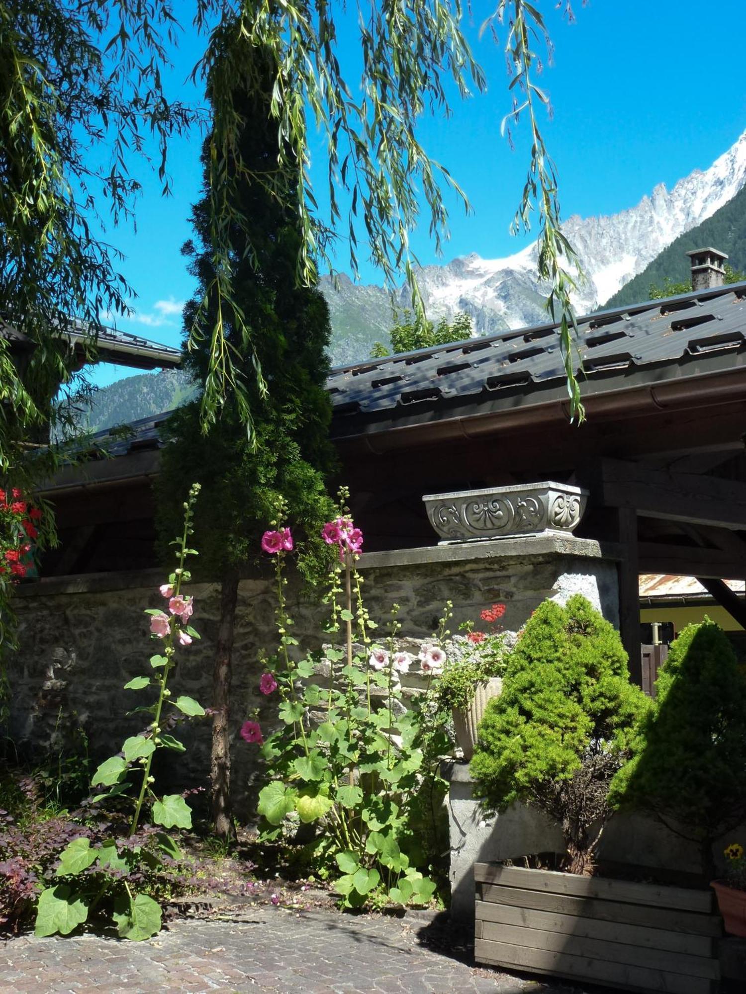 Hotel Du Clocher Chamonix Exterior photo